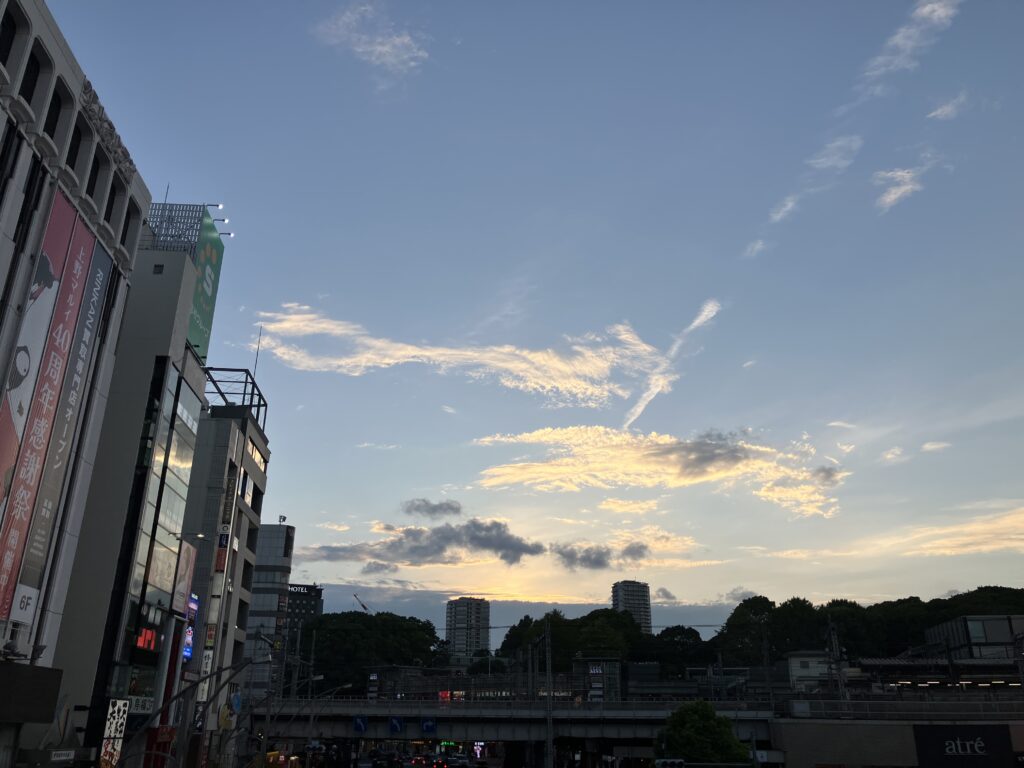 駅前空