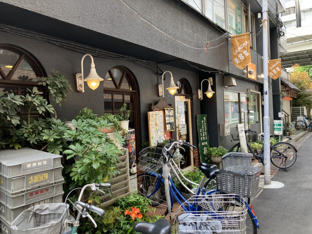 喫茶店の桂