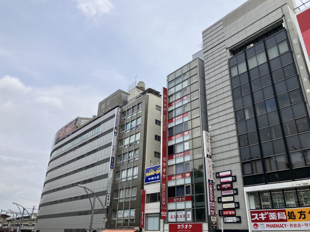 上野駅の方へ