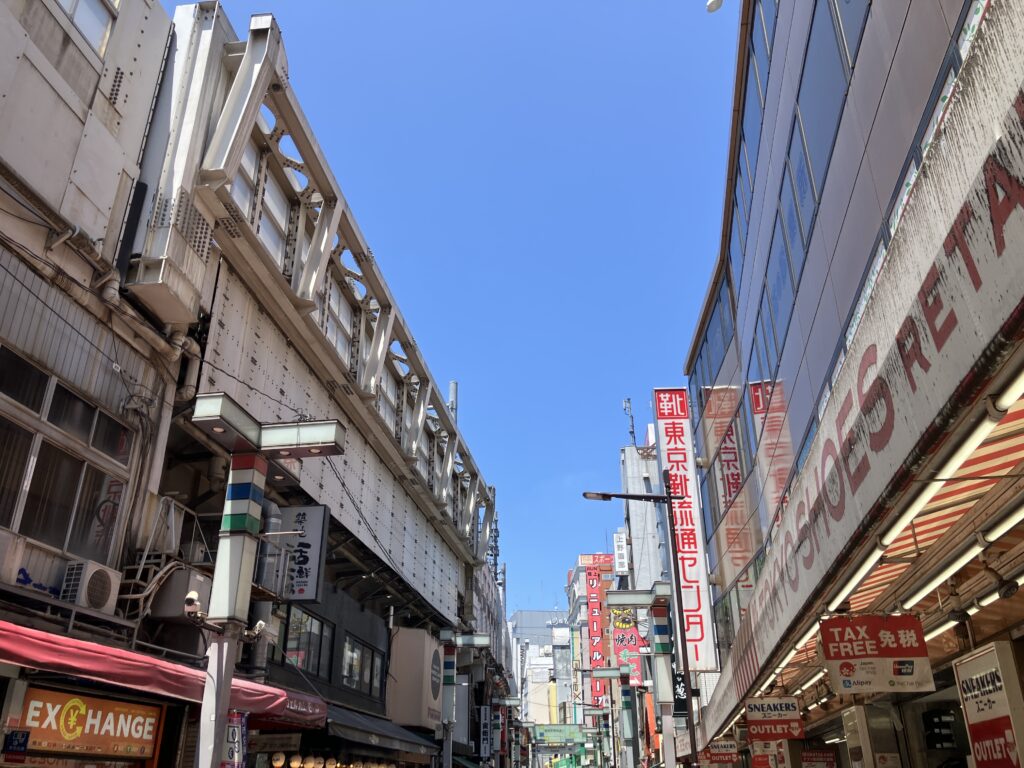 昭和通りの方へ