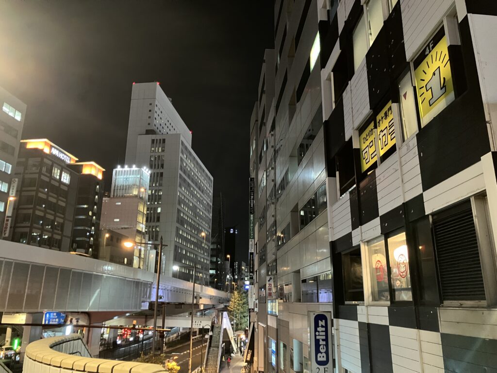 昭和通りから御徒町方面へ