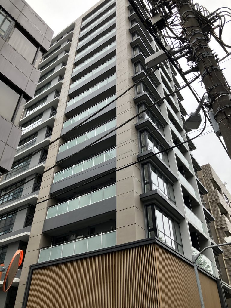 御徒町公園隣のマンション